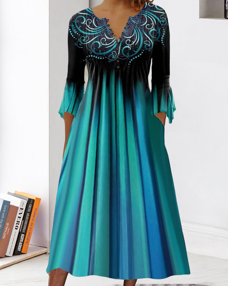 Kleid Mit V-Ausschnitt Und Farbverlauf